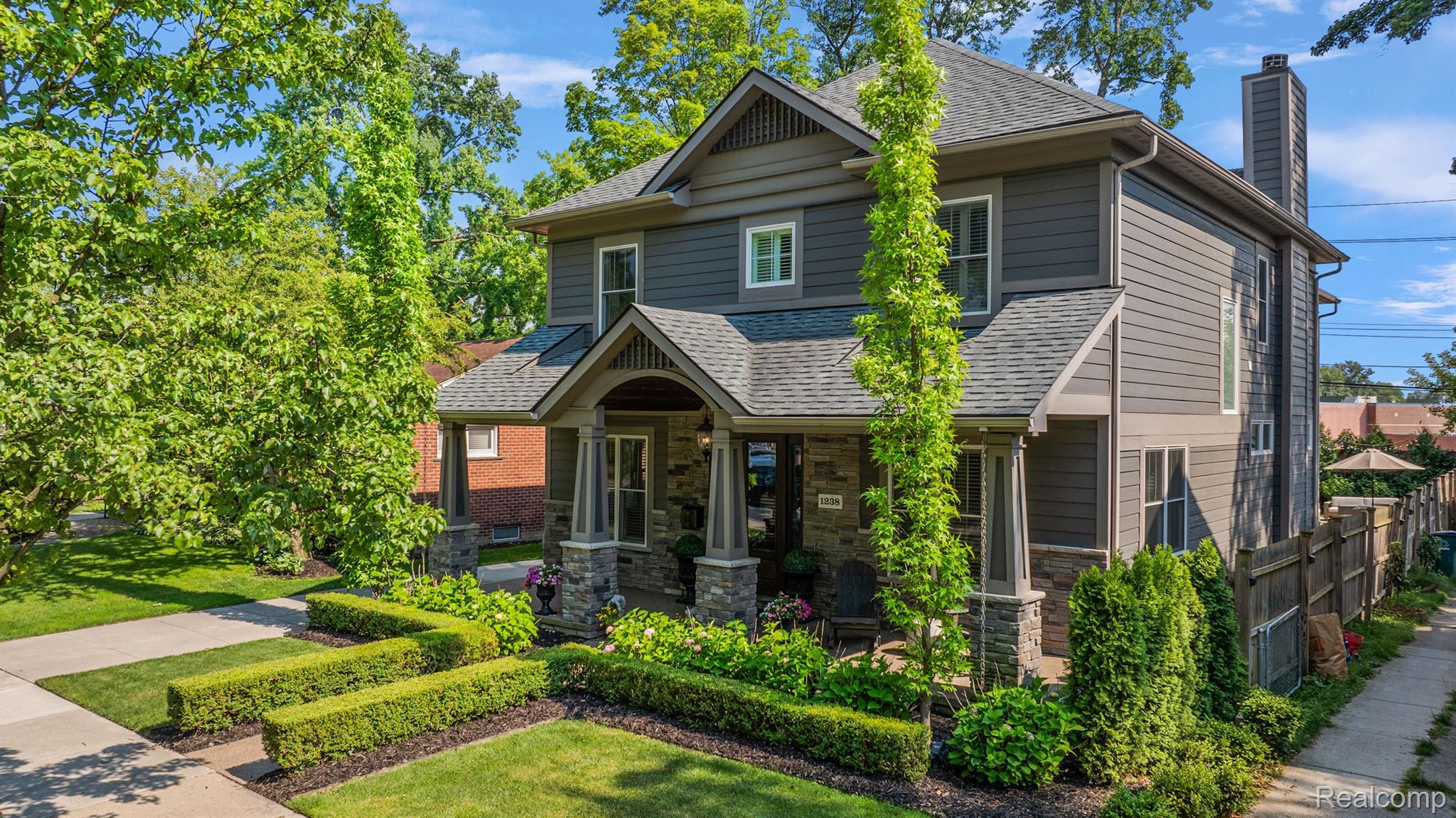 1238 VILLA Road