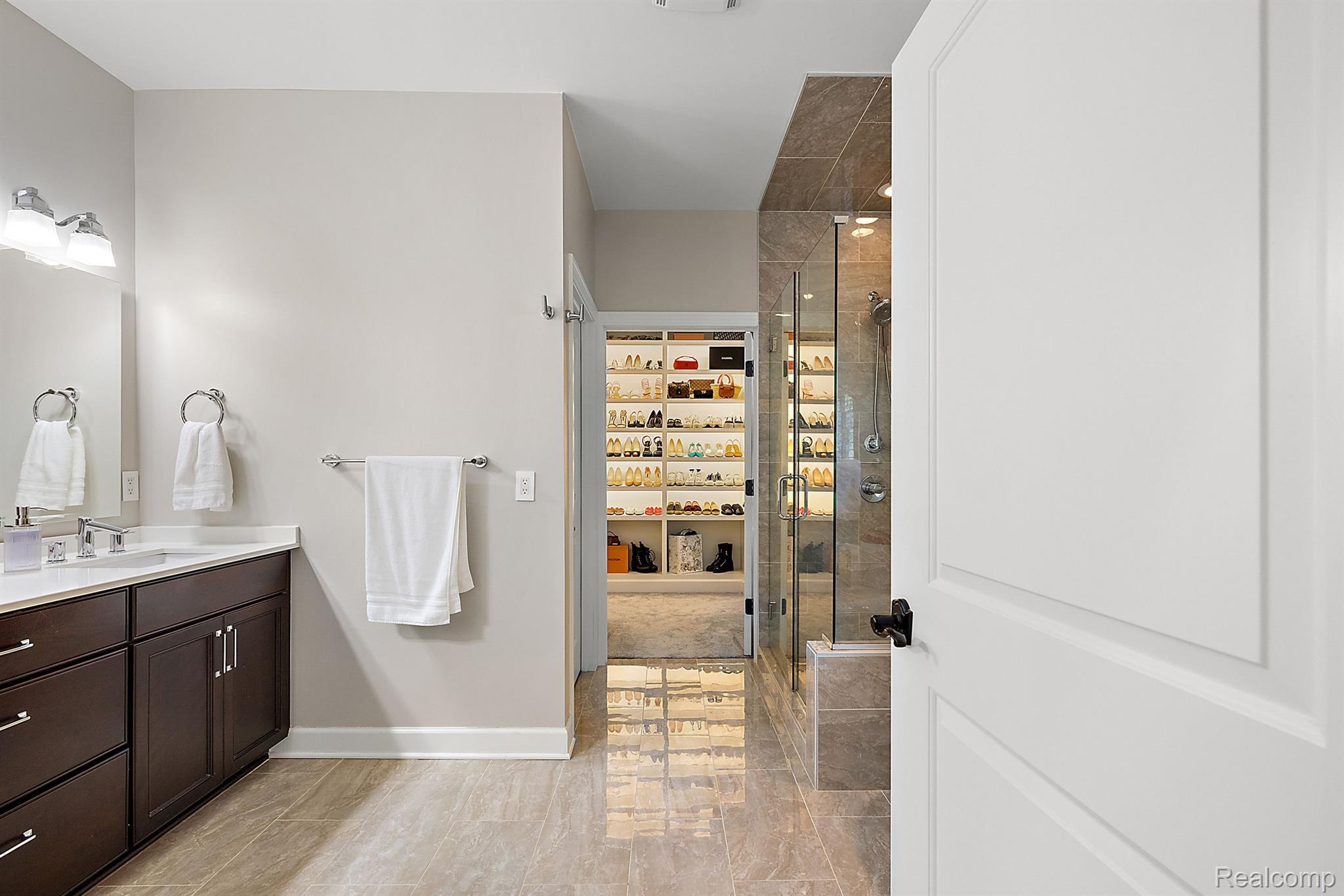 1238 VILLA Road