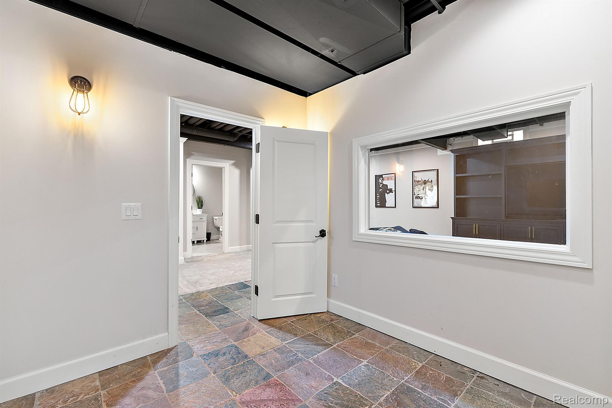 1238 VILLA Road