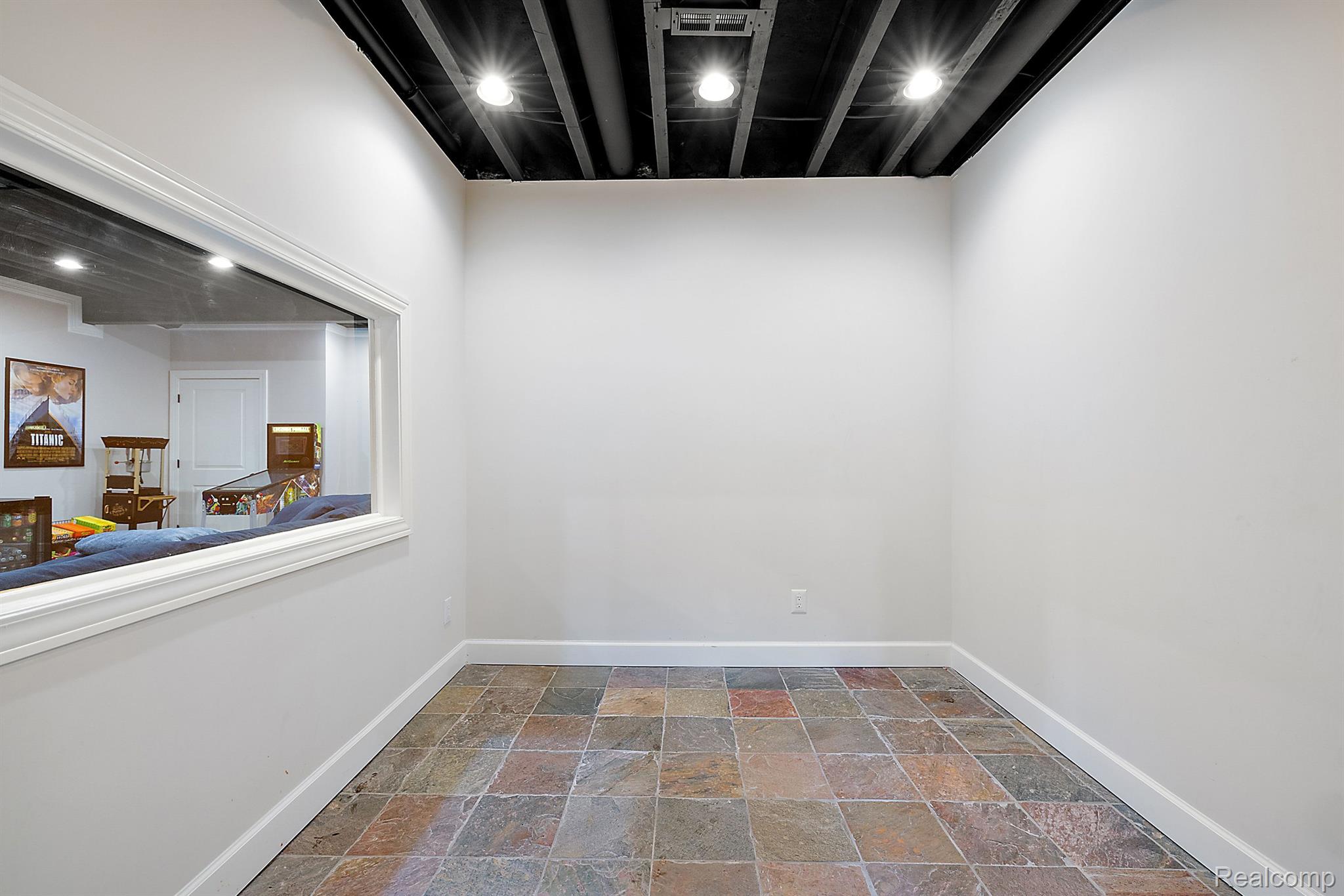1238 VILLA Road