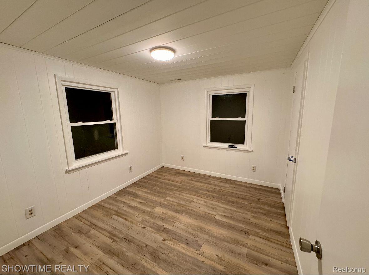 654 N BLACKS CORNERS Road