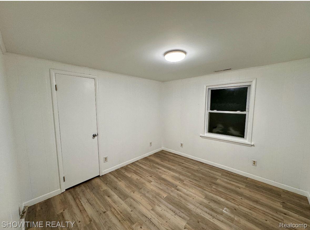 654 N BLACKS CORNERS Road