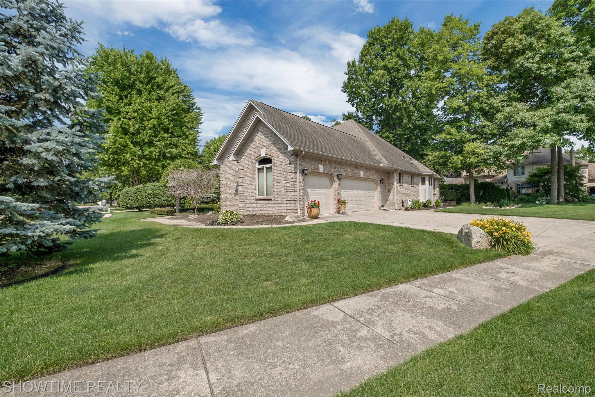 14179 BOURNEMUTH Drive