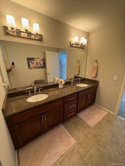 11701 SQUIERS Boulevard