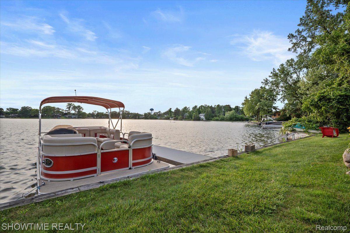 2906 SHAWNEE Lane