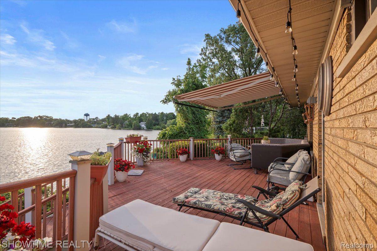 2906 SHAWNEE Lane