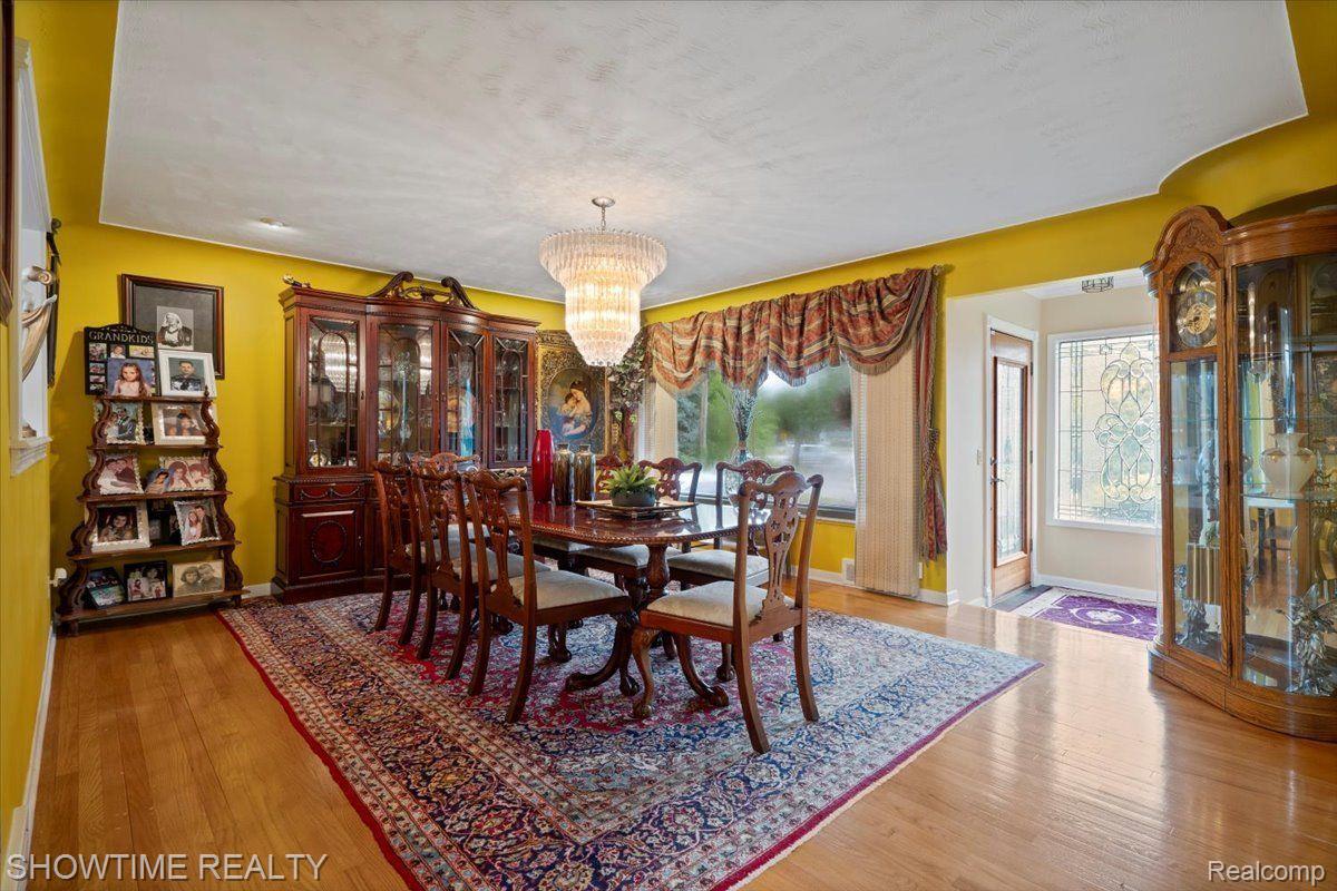 2906 SHAWNEE Lane