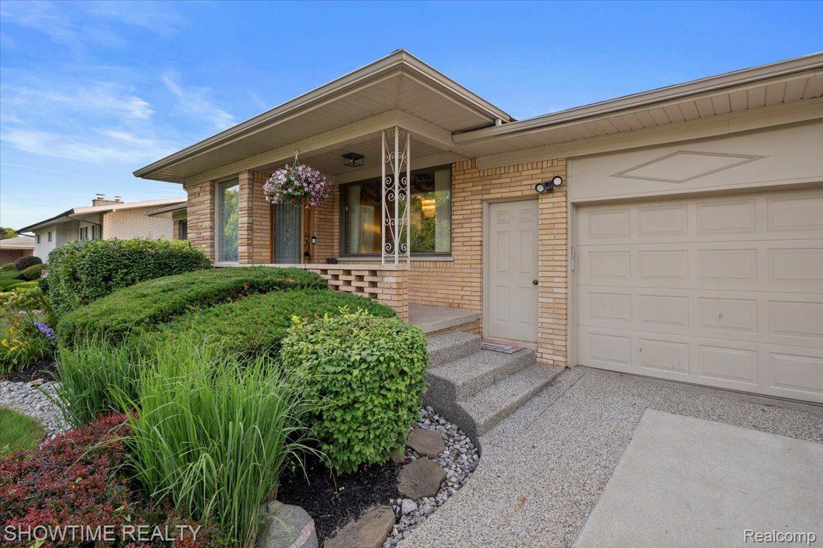 2906 SHAWNEE Lane