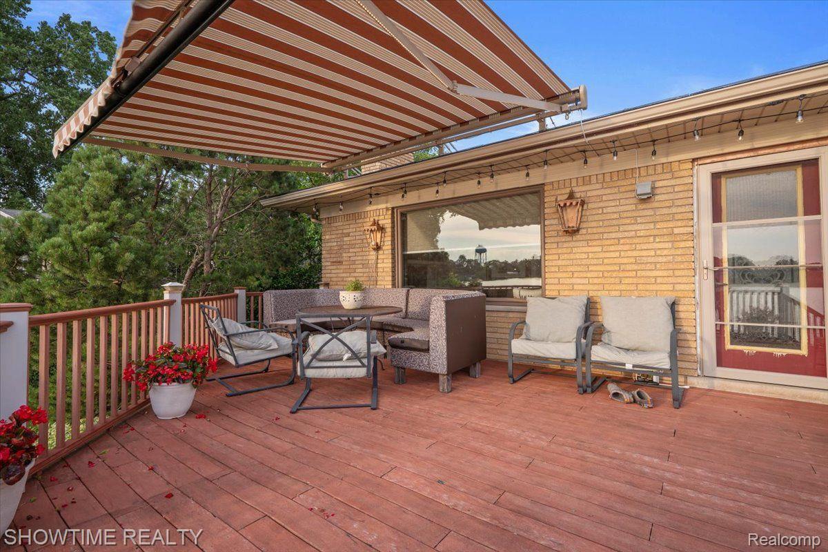 2906 SHAWNEE Lane