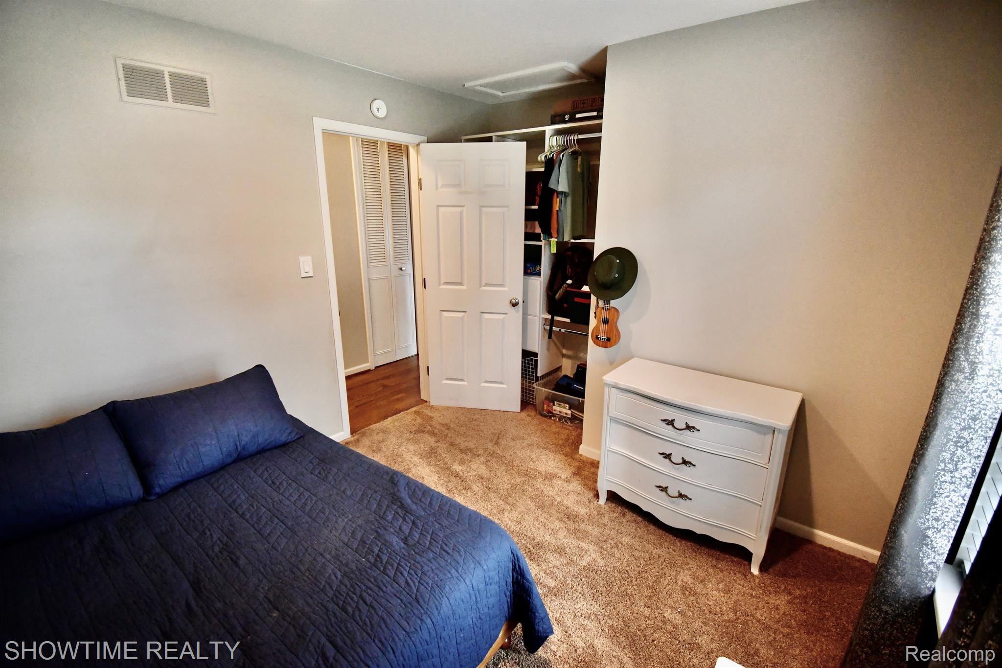 16220 ALLISTON Street