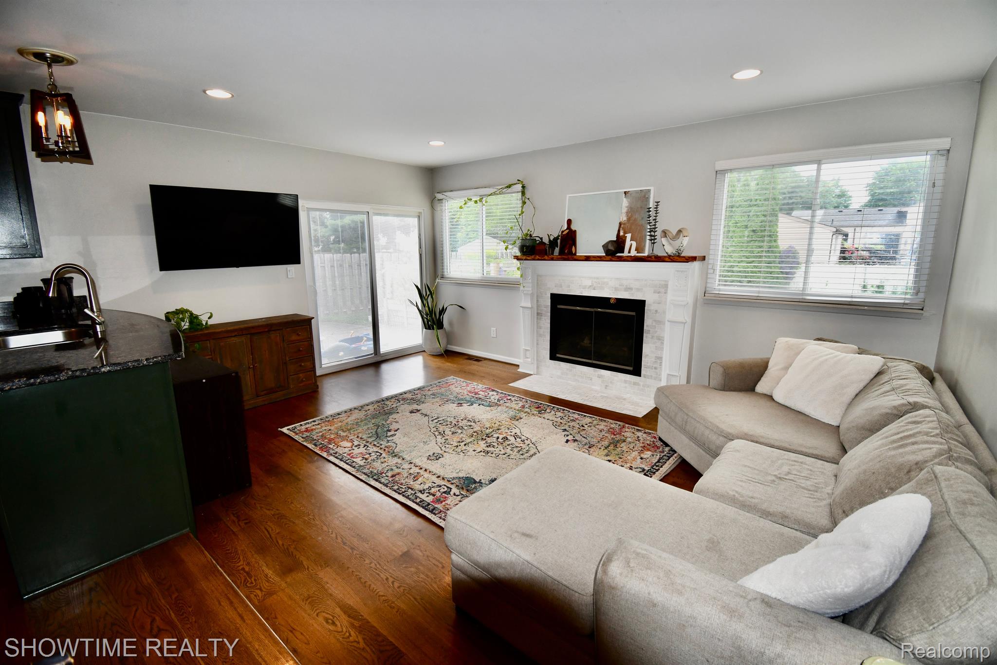 16220 ALLISTON Street