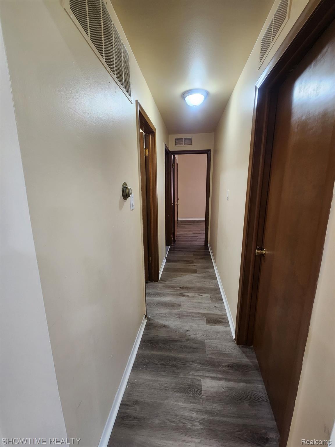 39435 VAN DYKE Avenue 304