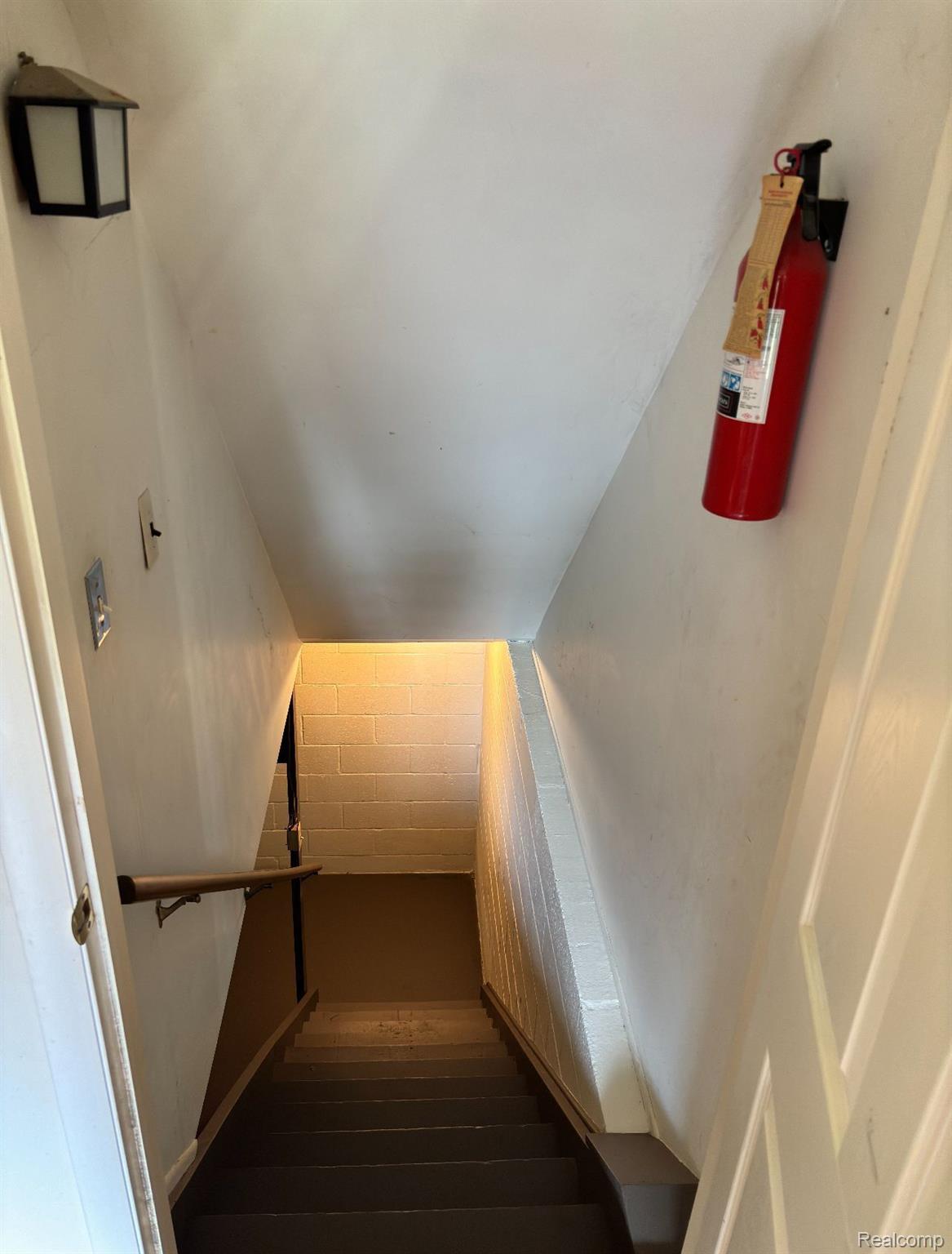 60627 S GREENBROOK E