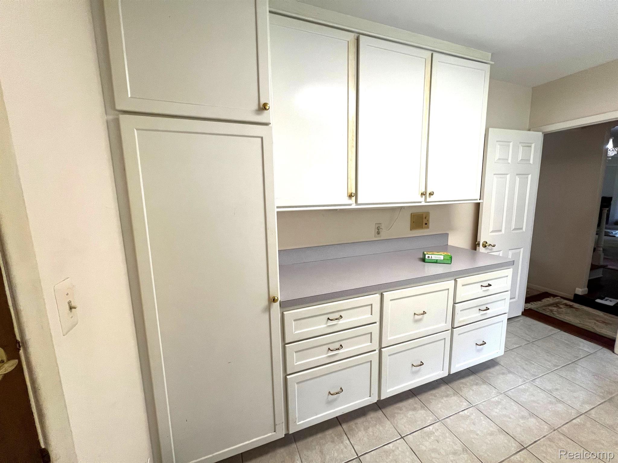 60627 S GREENBROOK E