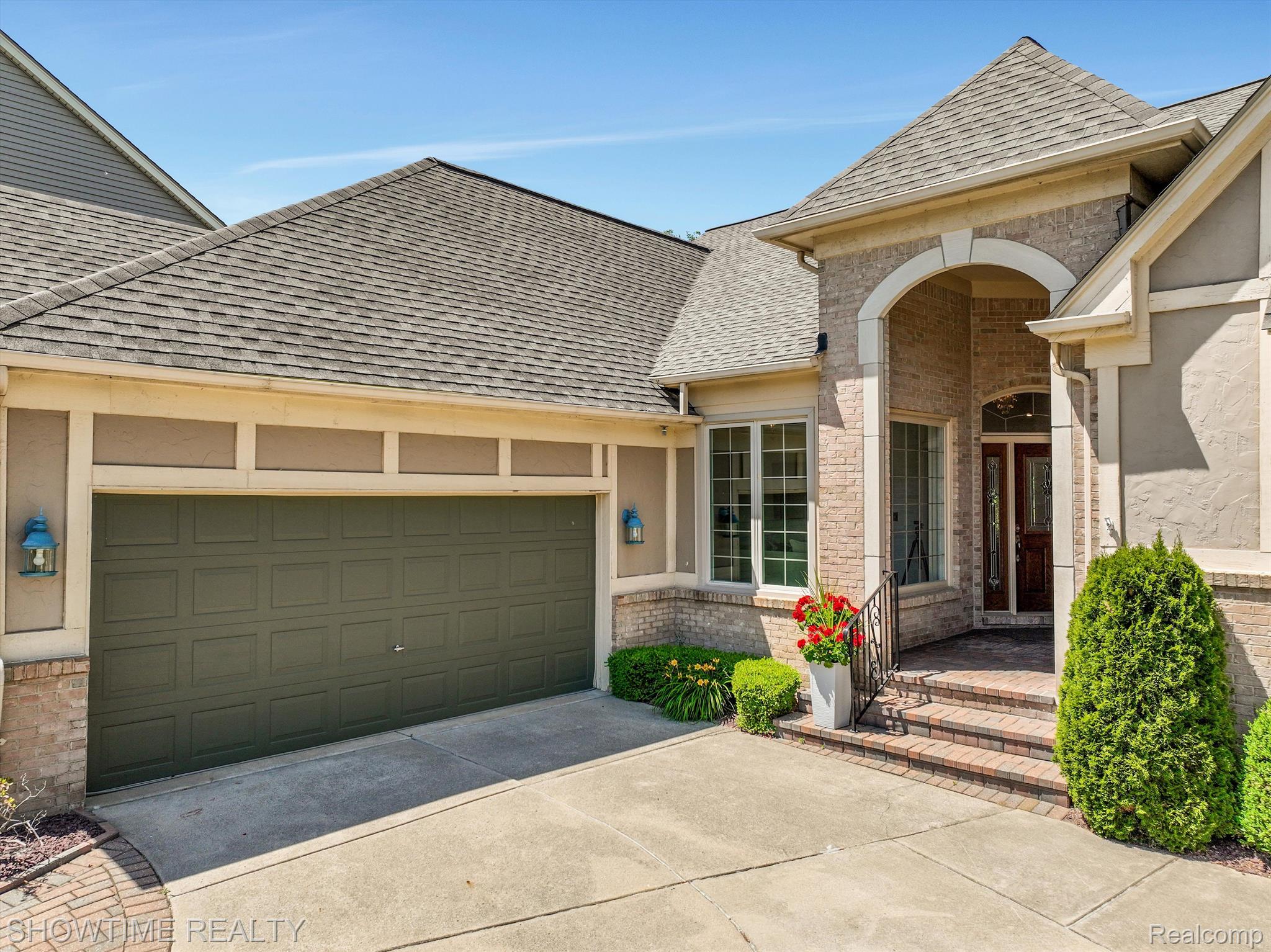 7907 GLACIER CLUB Drive