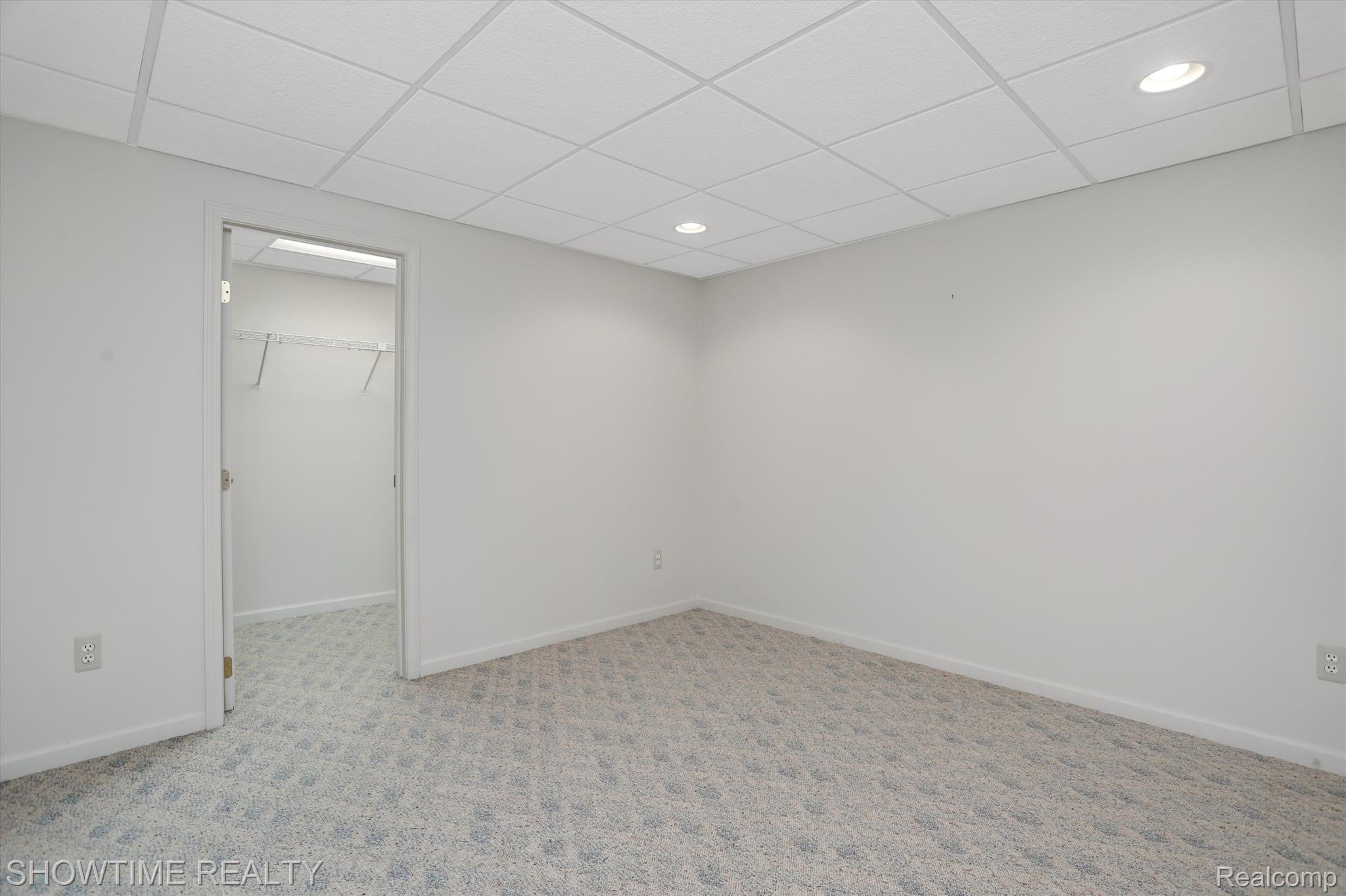 7907 GLACIER CLUB Drive