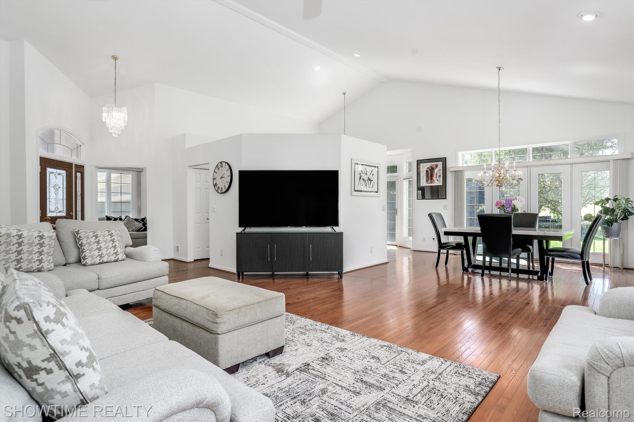 7907 GLACIER CLUB Drive