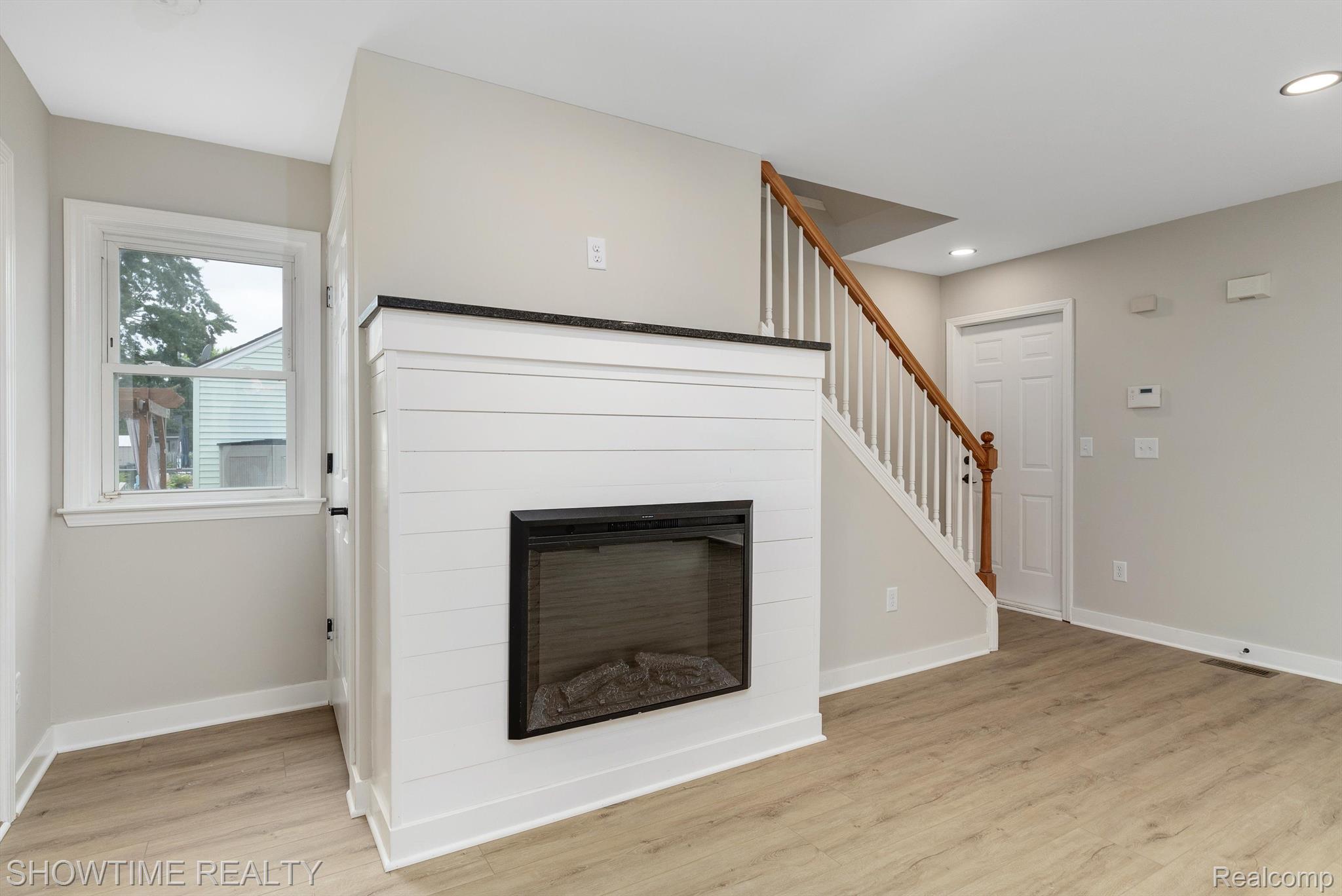 21812 CALIFORNIA Street