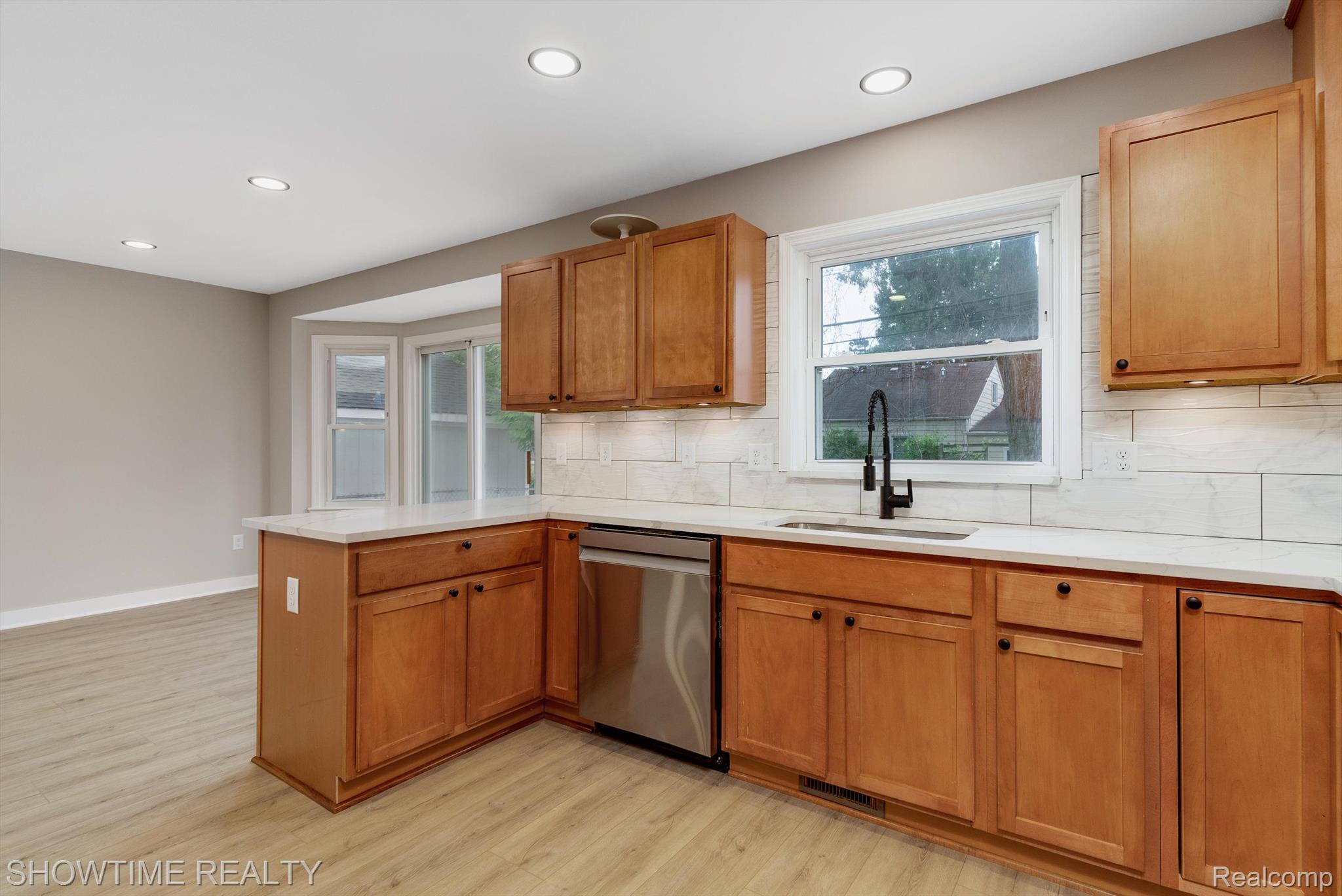 21812 CALIFORNIA Street