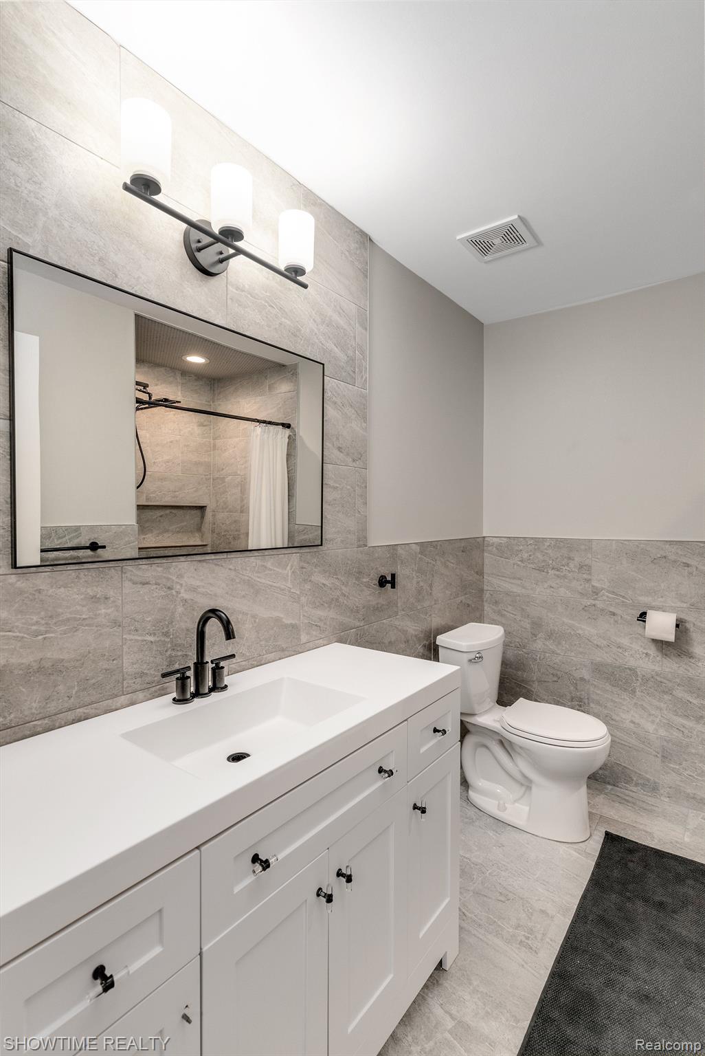 44216 PRINCETON Drive