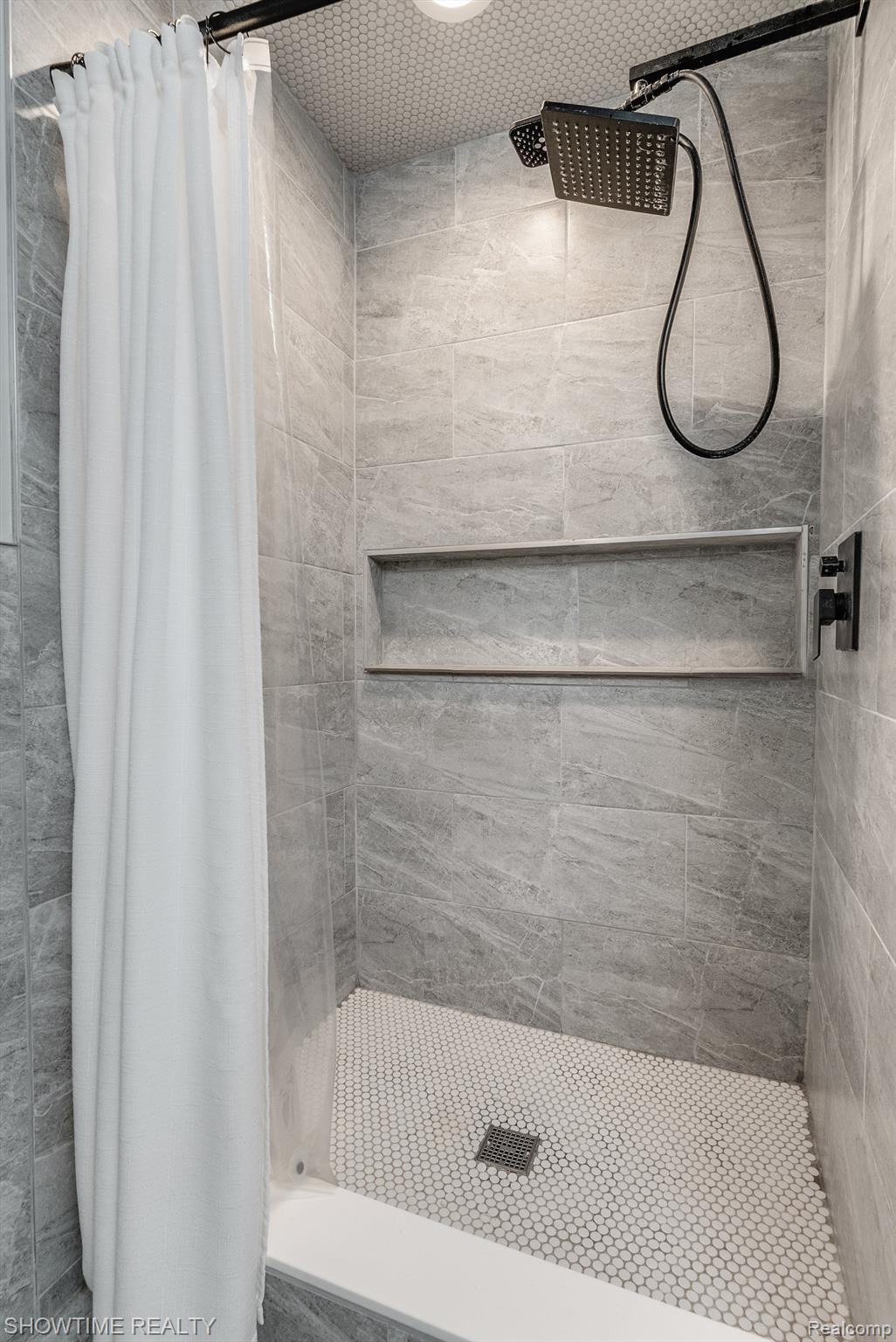 44216 PRINCETON Drive