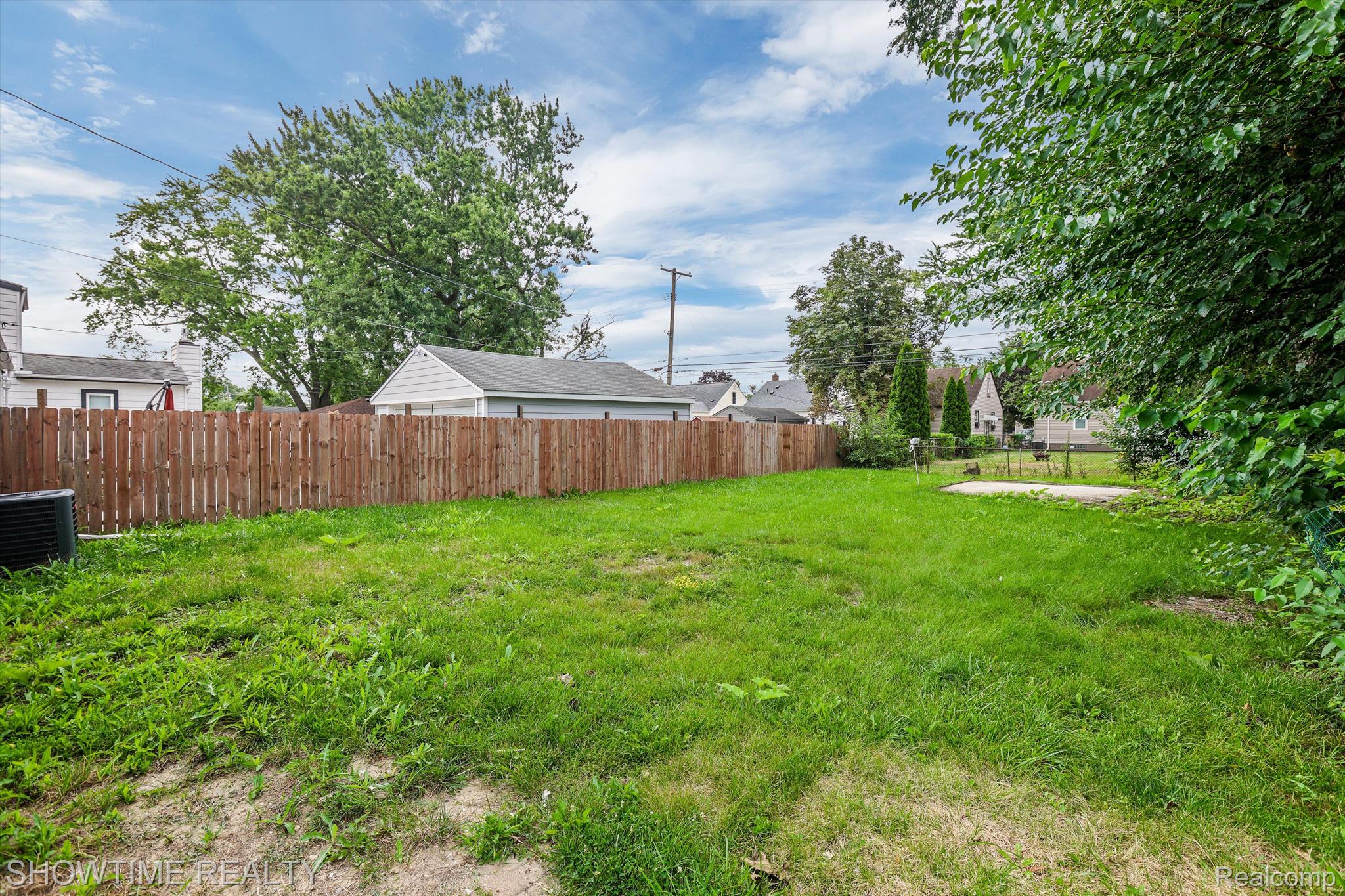 629 LEBLANC Street