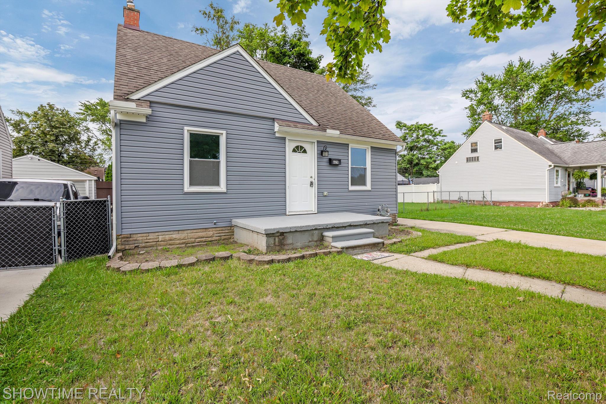 629 LEBLANC Street