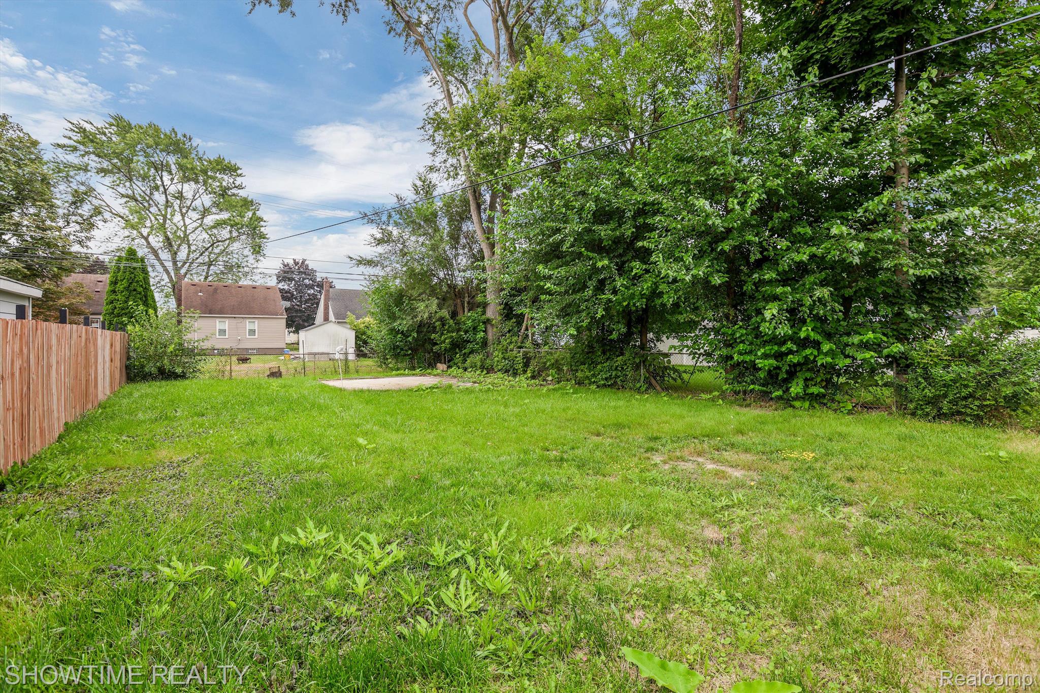629 LEBLANC Street