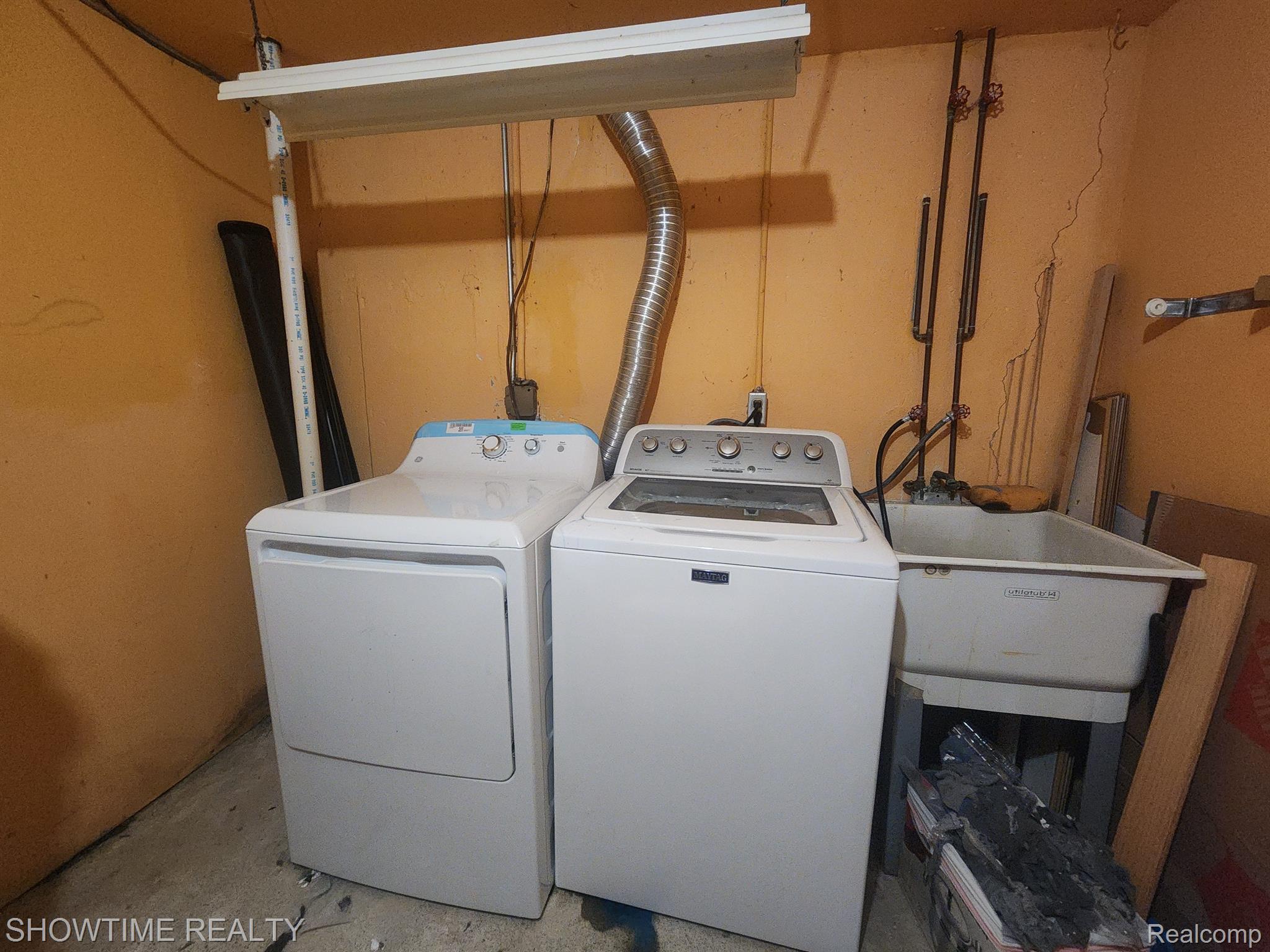 14140 MERRIWEATHER Street