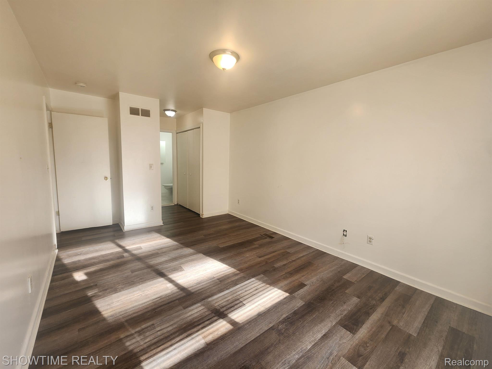 14140 MERRIWEATHER Street