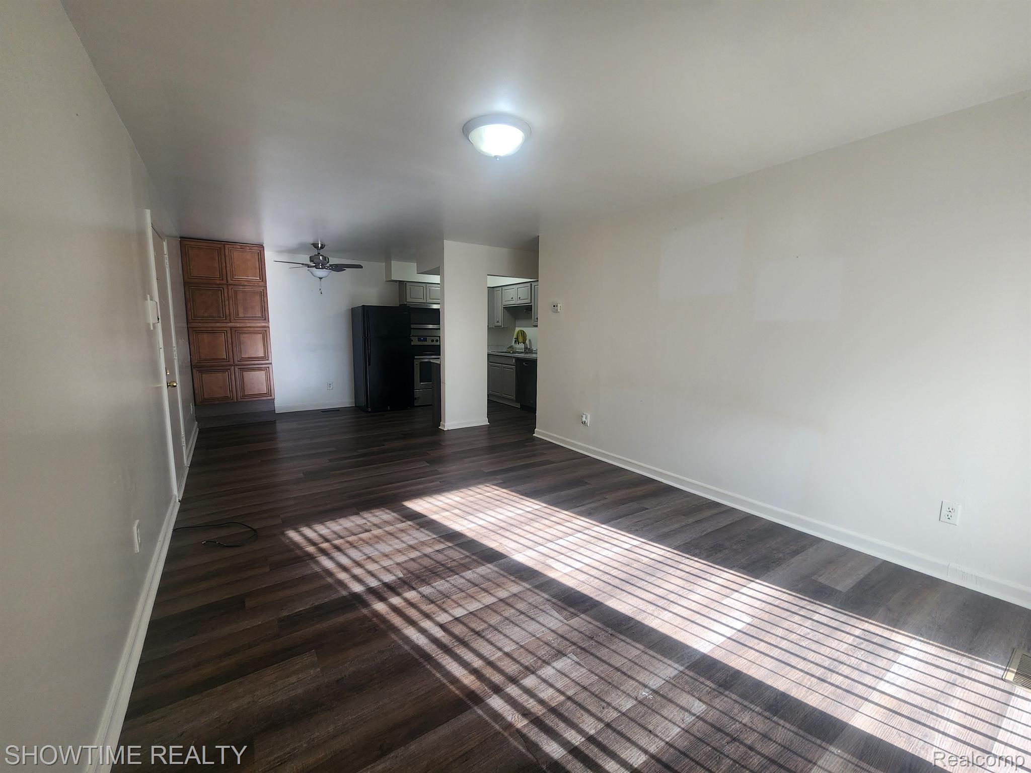 14140 MERRIWEATHER Street