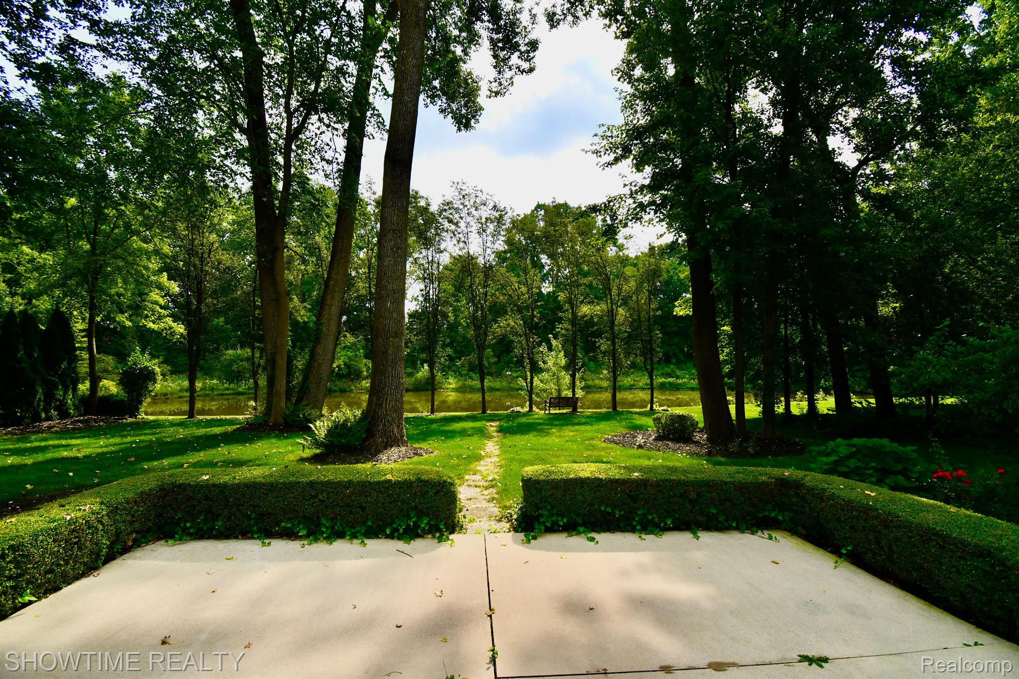 54106 LONGNEEDLE Drive