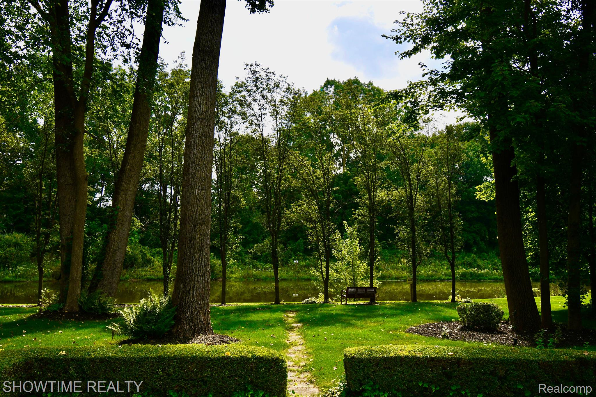 54106 LONGNEEDLE Drive