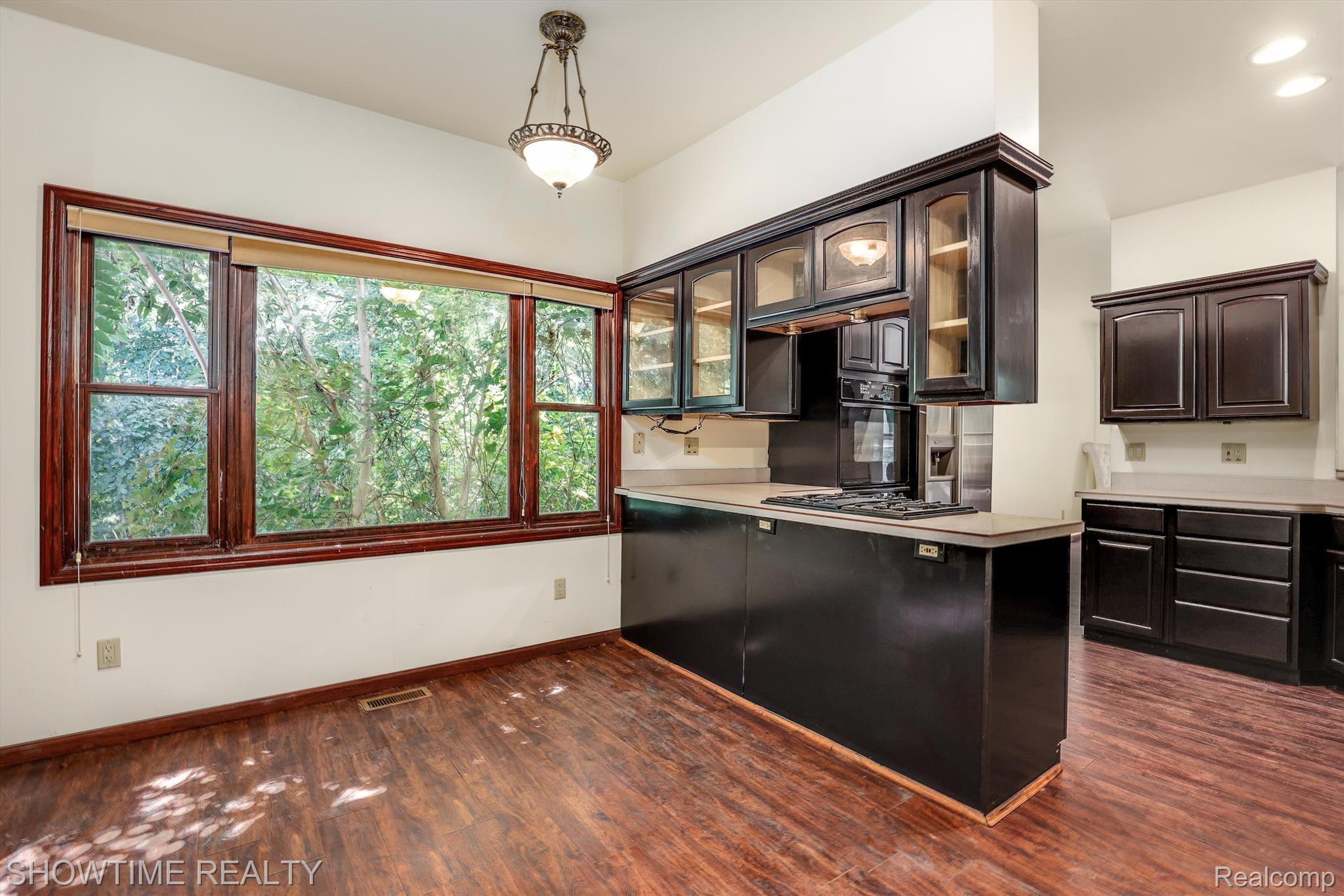 12374 WHITTAKER Road