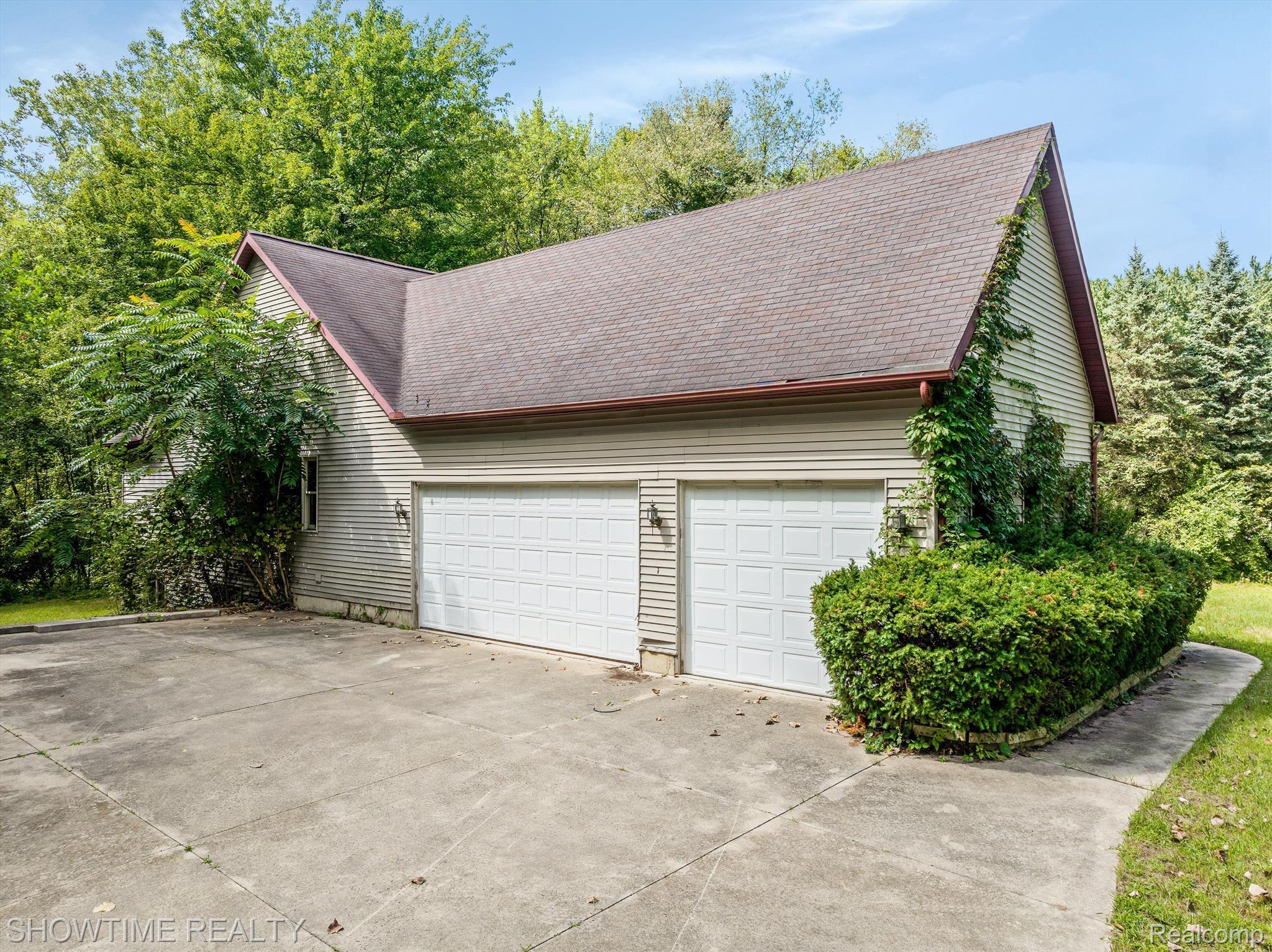 12374 WHITTAKER Road