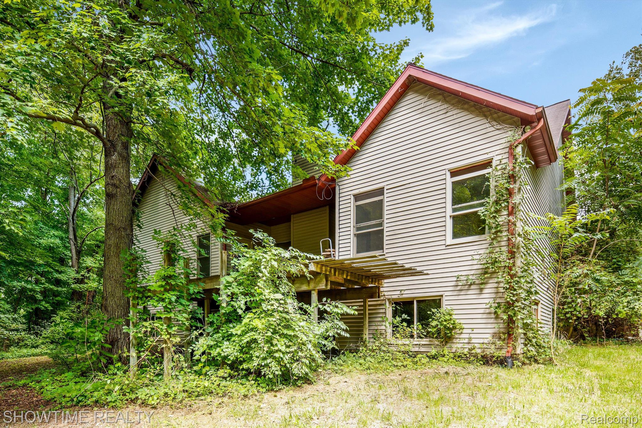 12374 WHITTAKER Road