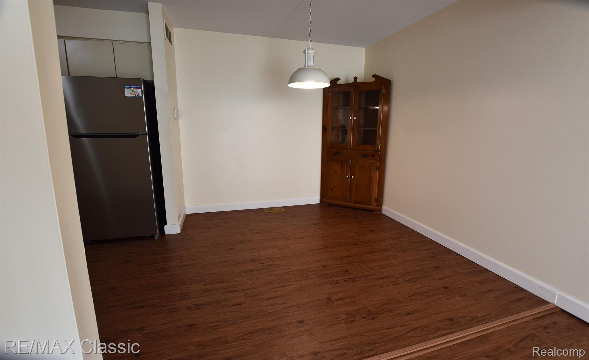 8553 WINCHESTER Drive 6