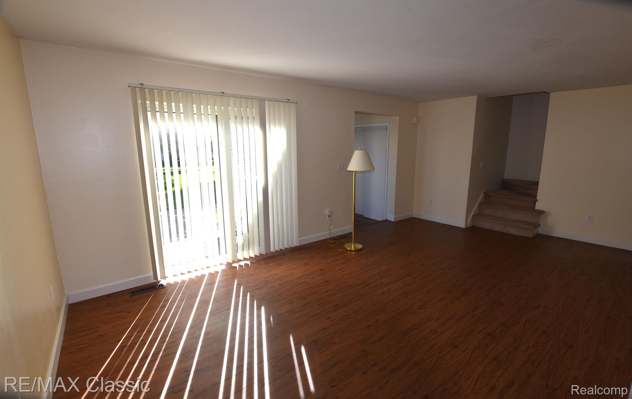 8553 WINCHESTER Drive 6