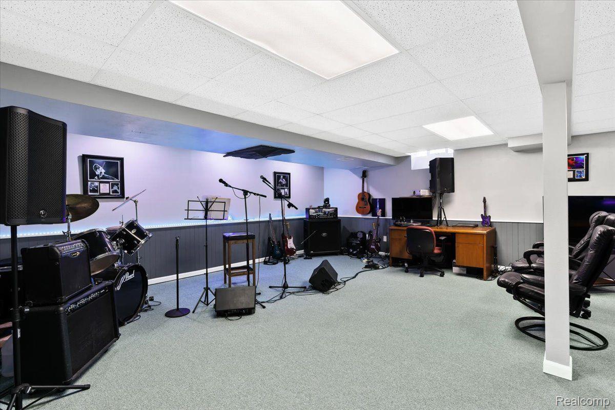 15749 Mulberry Drive