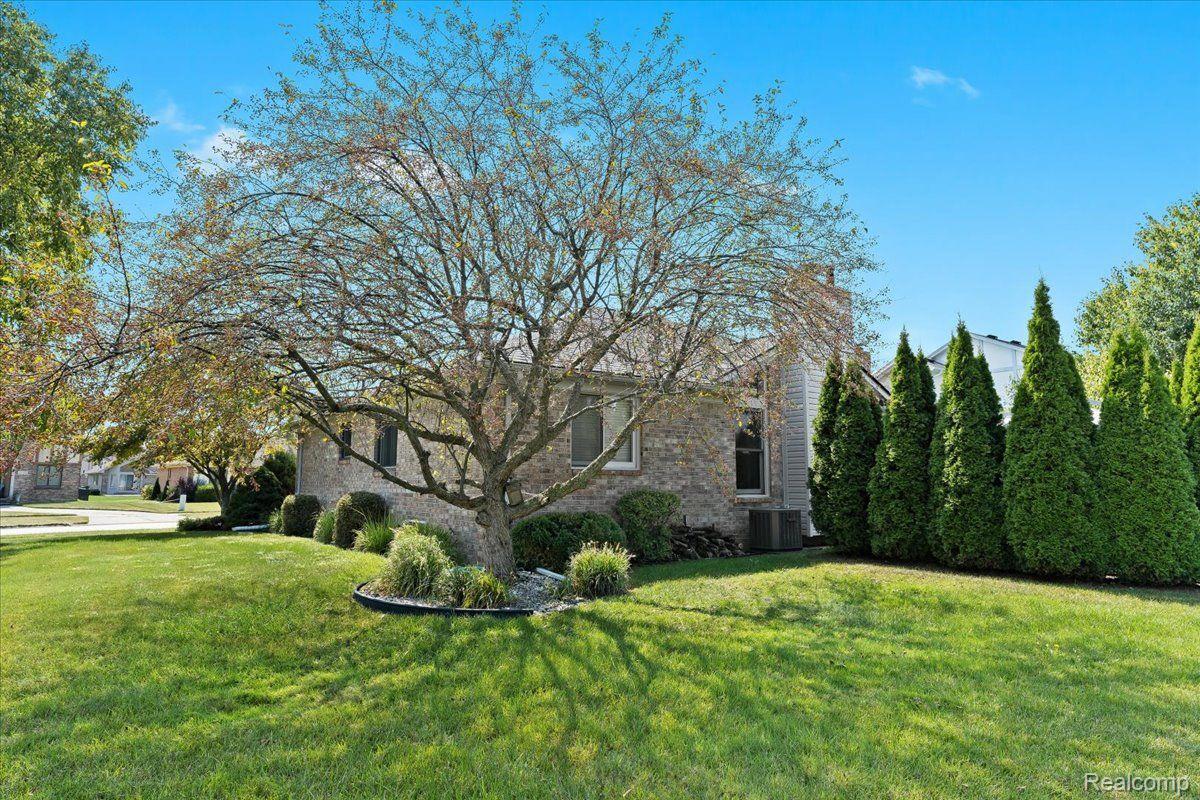 15749 Mulberry Drive