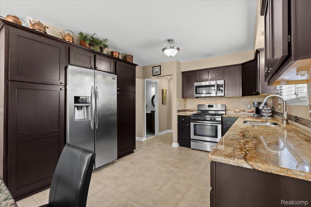 15749 Mulberry Drive