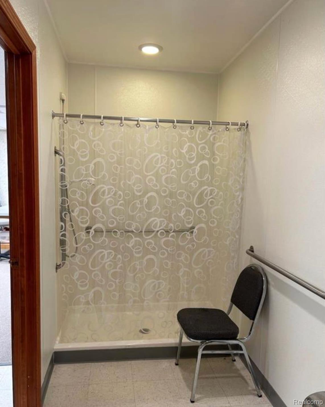 42657 GARFIELD Road 212