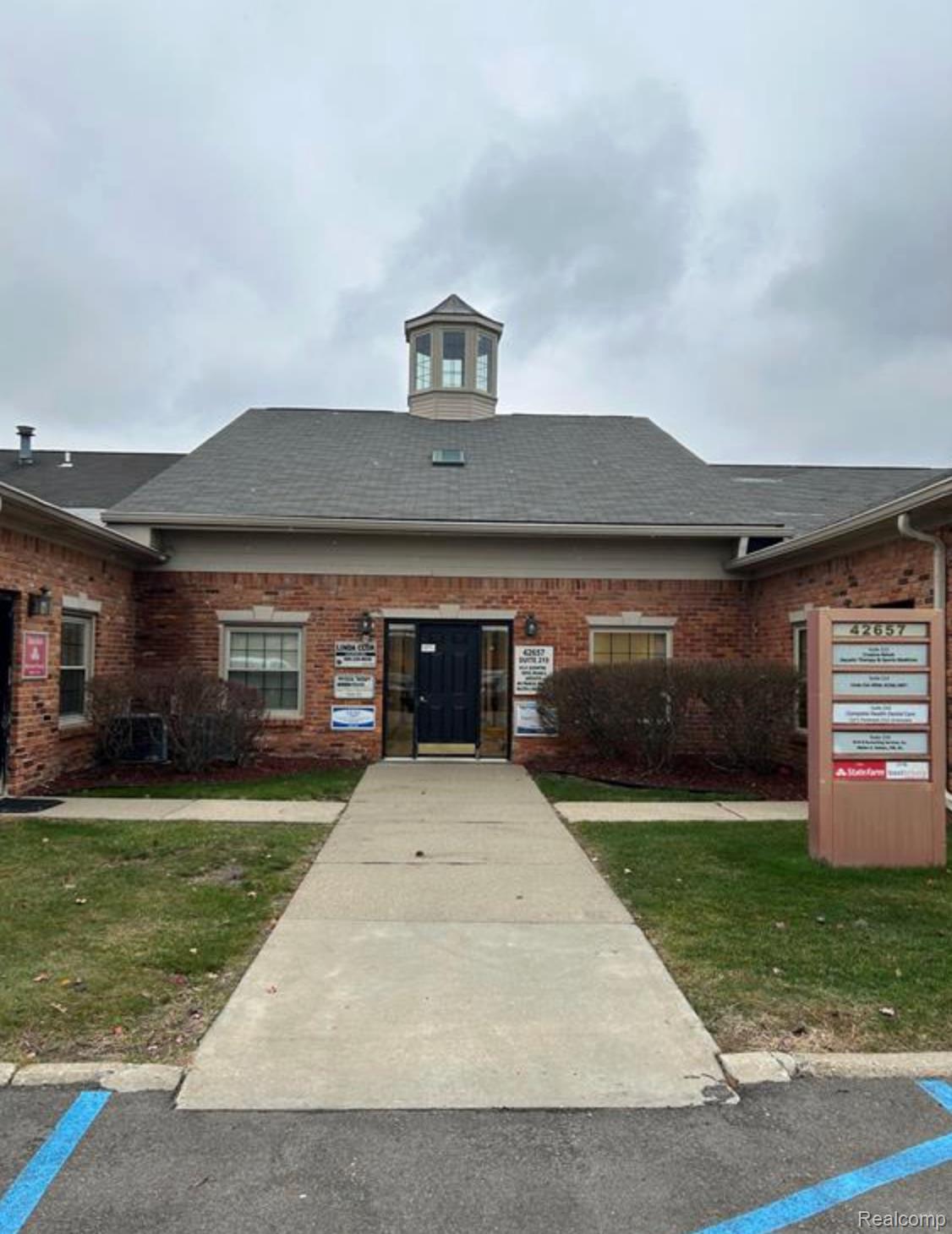 42657 GARFIELD Road 212