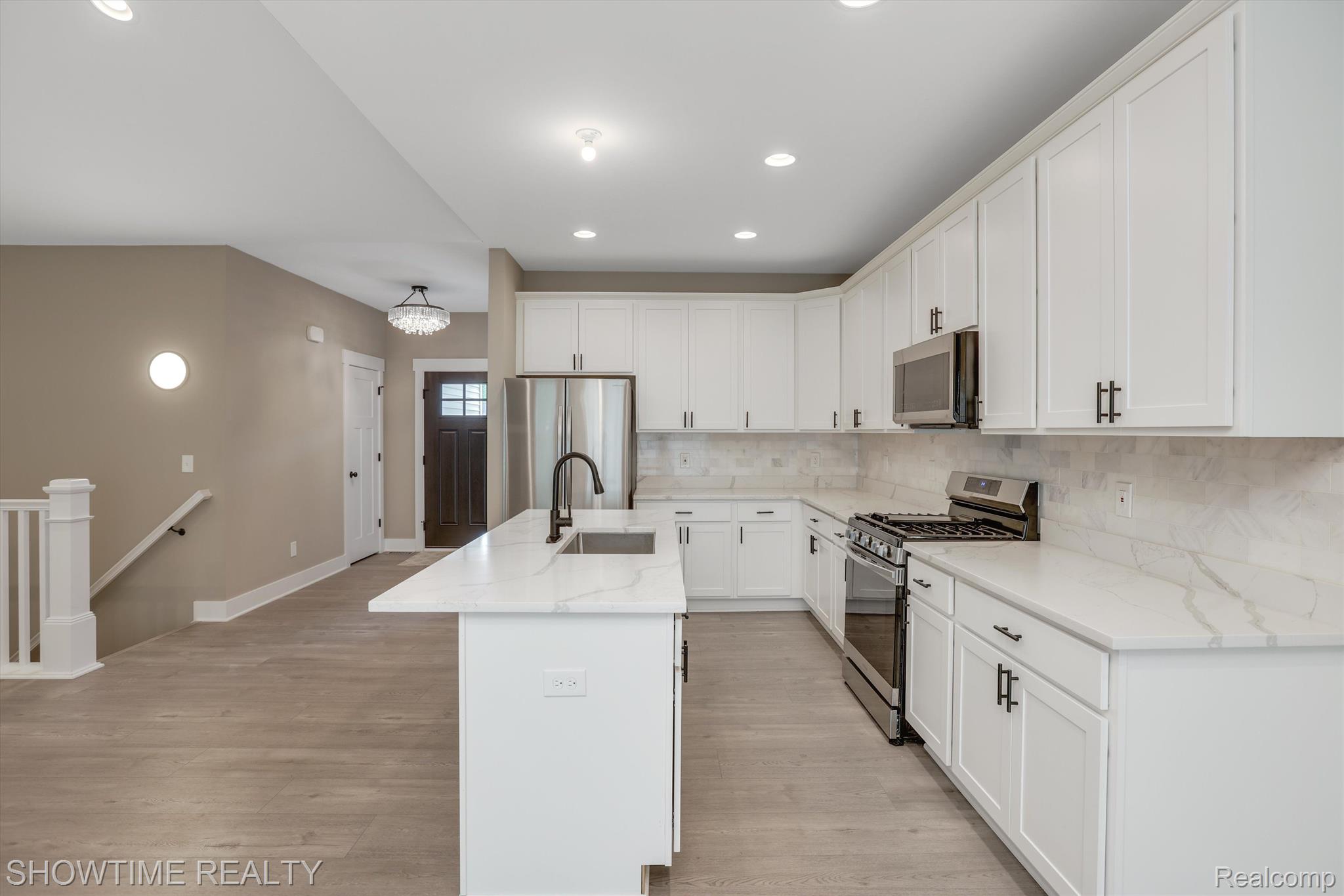 9945 HAVENDALE Drive