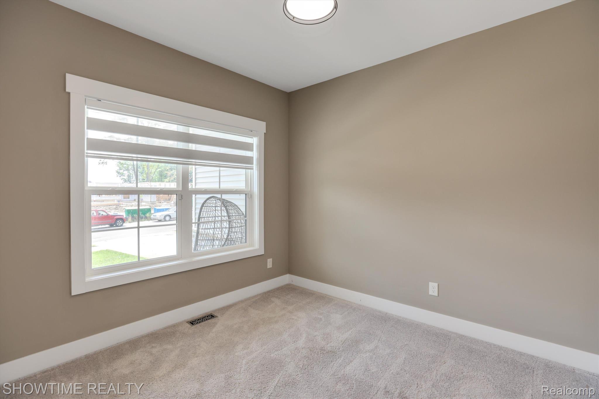 9945 HAVENDALE Drive