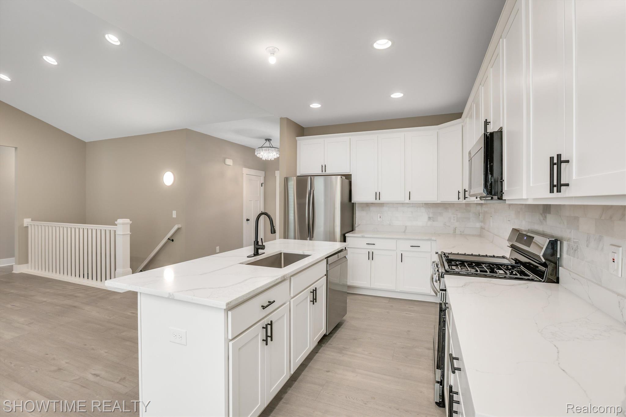 9945 HAVENDALE Drive