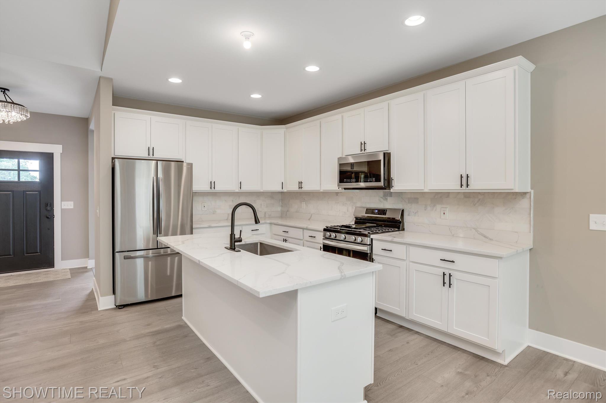 9945 HAVENDALE Drive