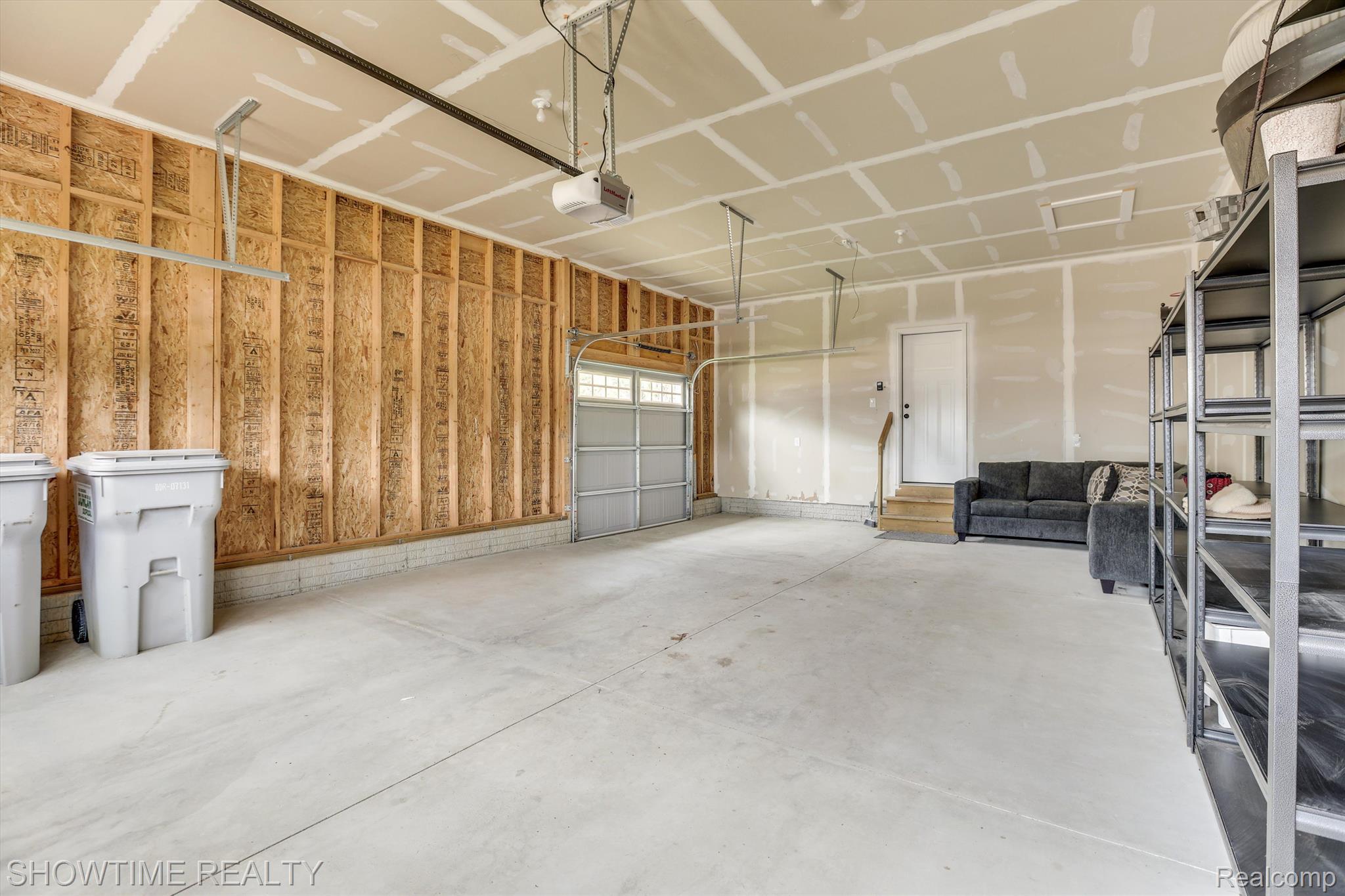 9945 HAVENDALE Drive