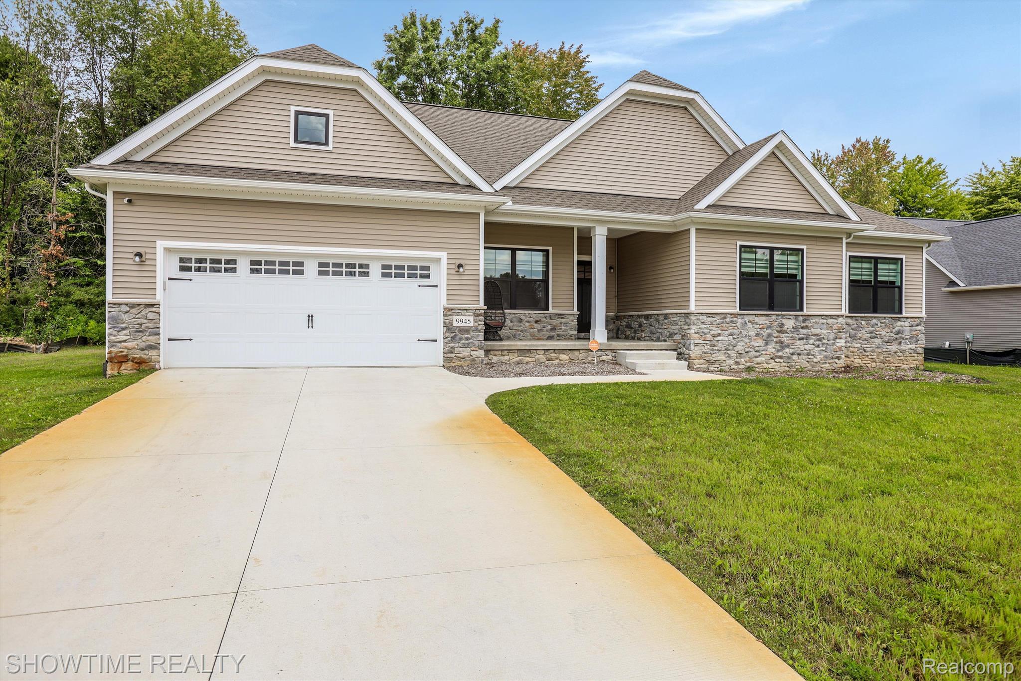 9945 HAVENDALE Drive