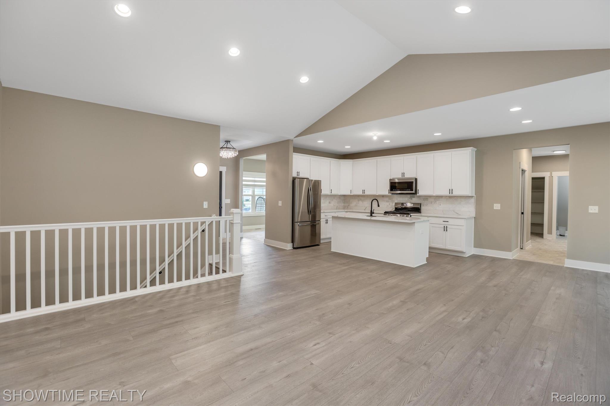 9945 HAVENDALE Drive